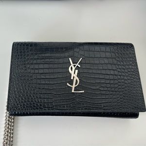 YSL chain wallet